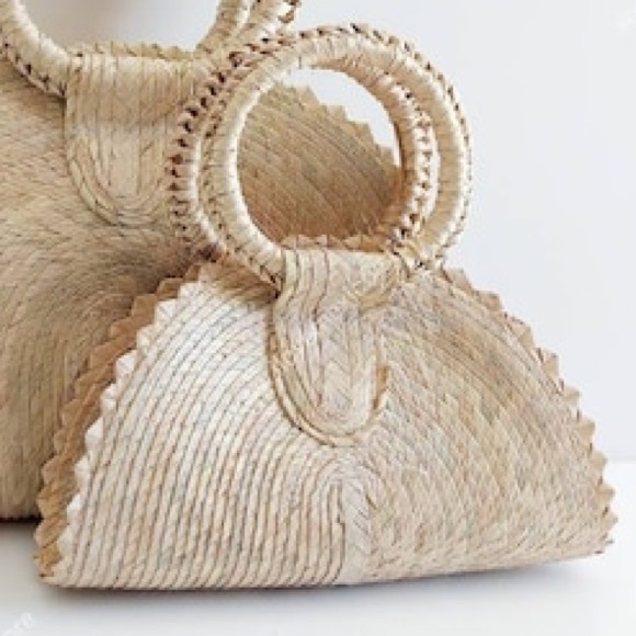Handbags - 🔥🔥3 For $24🔥🔥 Unique Woven Straw Purse - Handbag